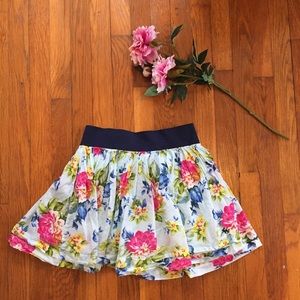 Abercrombie & Fitch super Cute Floral Skirt